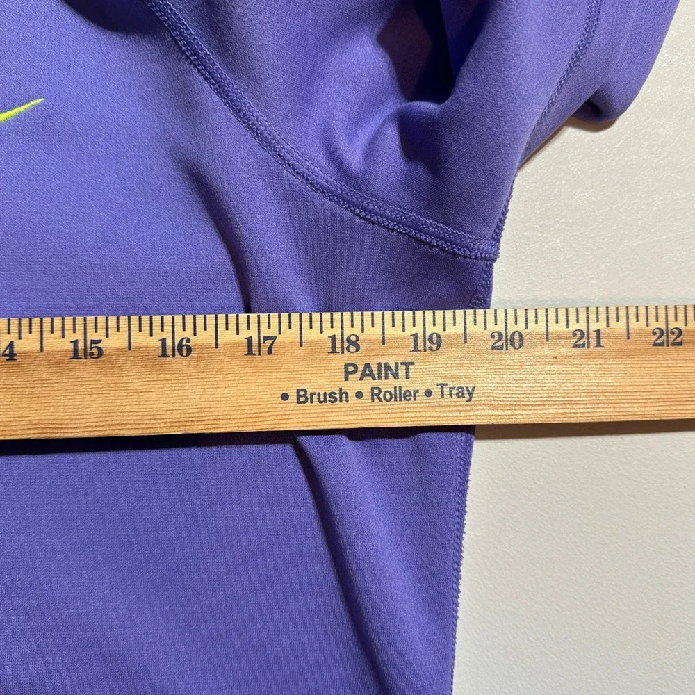 Nike Therma-FIT Hoodie Womens Medium Purple Full Zip Fleece Sweatshirt Active